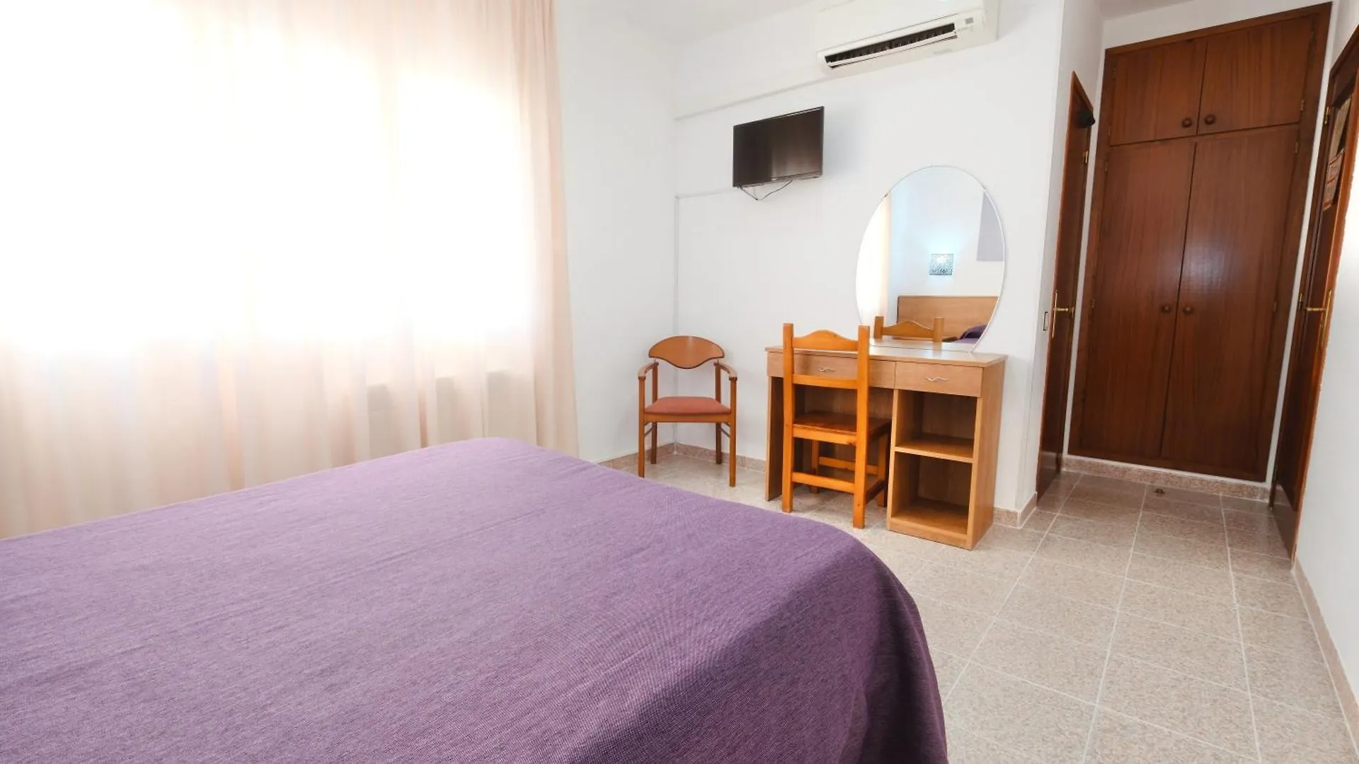 Hotel Paradis Torredembarra 0*,  Spain